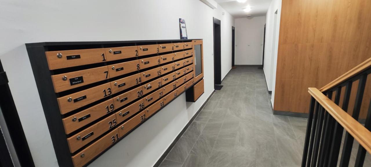 Appartamento Zvezdara Blue Star Belgrado Esterno foto