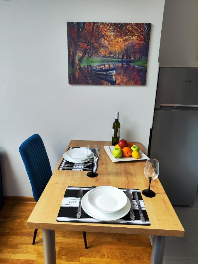 Appartamento Zvezdara Blue Star Belgrado Esterno foto