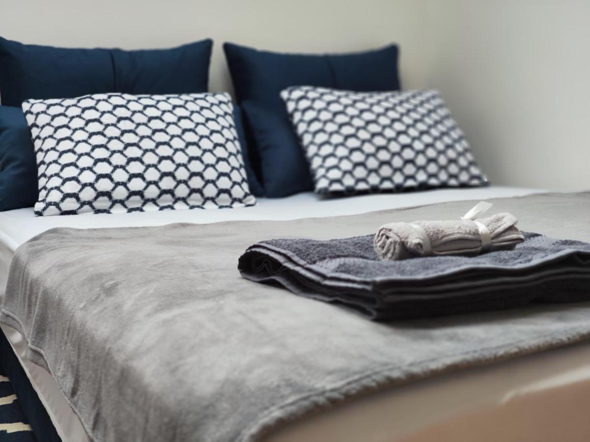 Appartamento Zvezdara Blue Star Belgrado Esterno foto