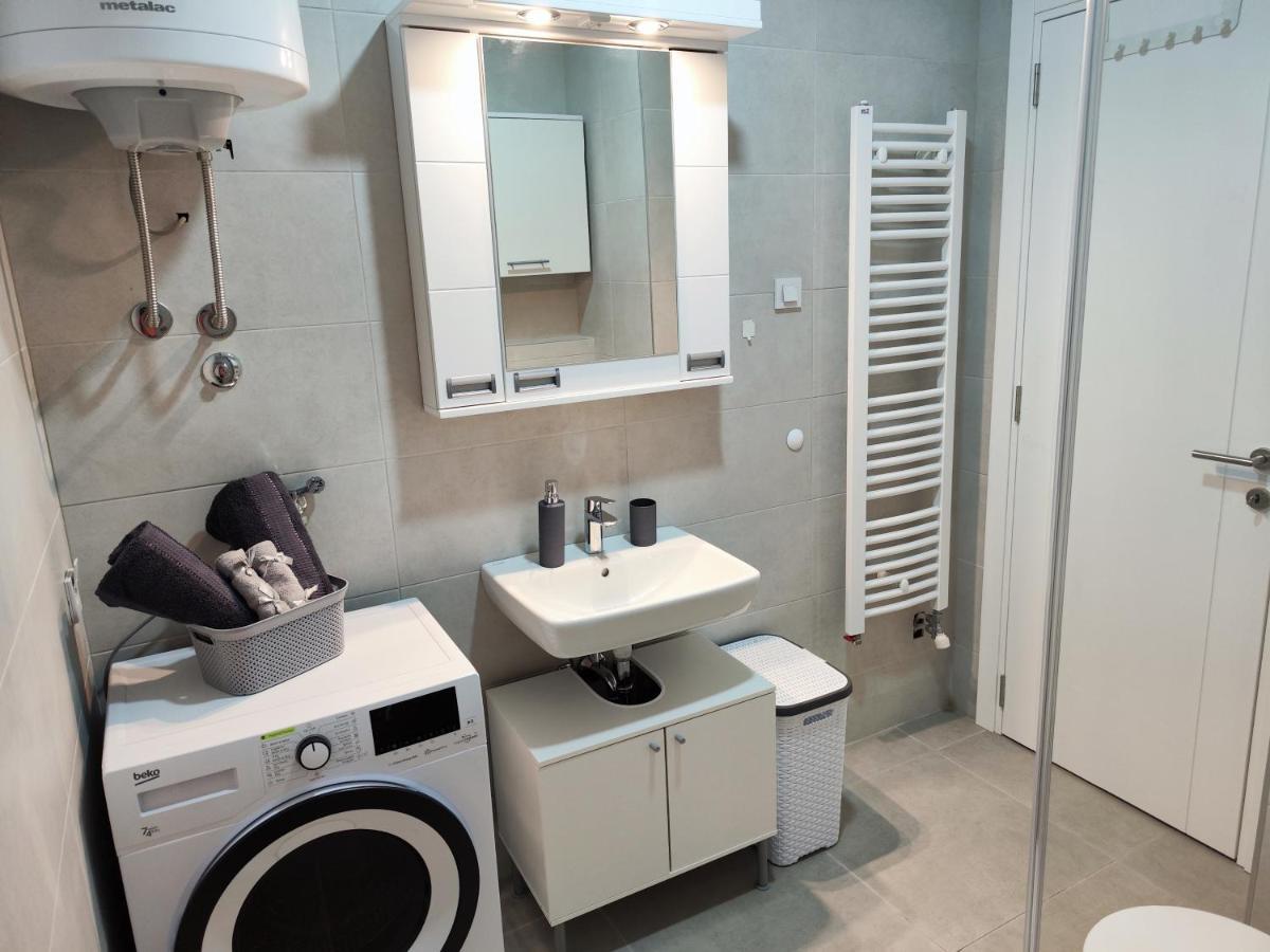 Appartamento Zvezdara Blue Star Belgrado Esterno foto