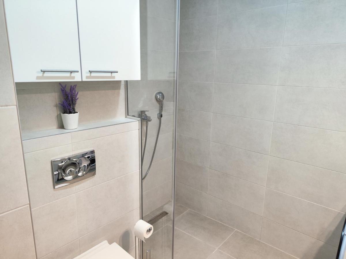 Appartamento Zvezdara Blue Star Belgrado Esterno foto